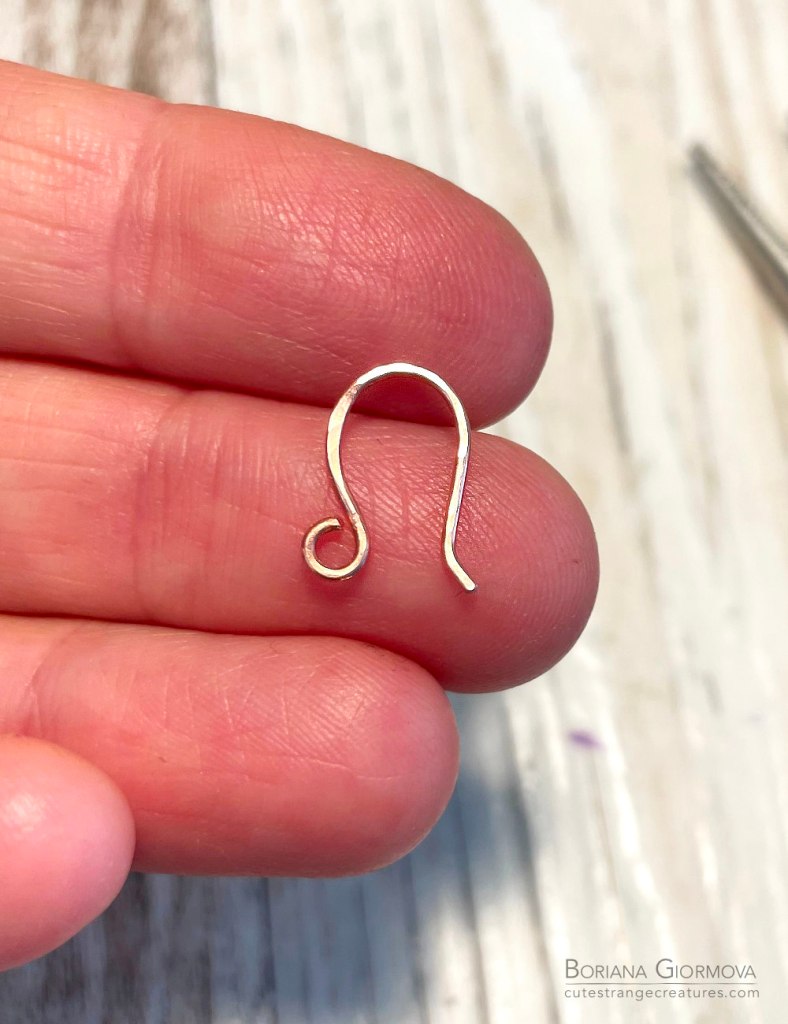 one of the hammered ear hooks